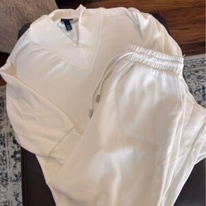 Elegant Cream V-Neck Sweat Set